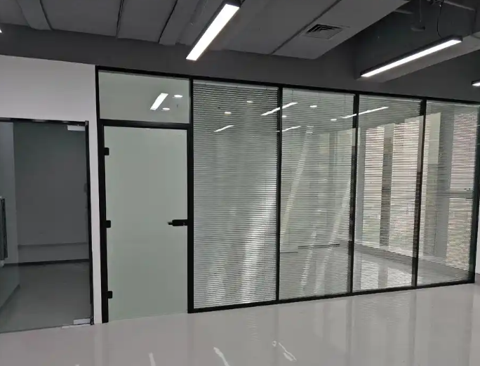Built-in Blinds Glass Partition