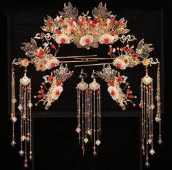 Dainty Floral Diadem