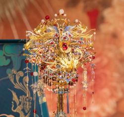 Matte Gold Leaf Tiara