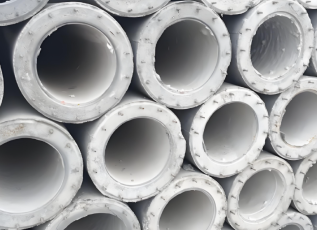 Poteau utilitaire en béton précontraint Ø 150 × 9m