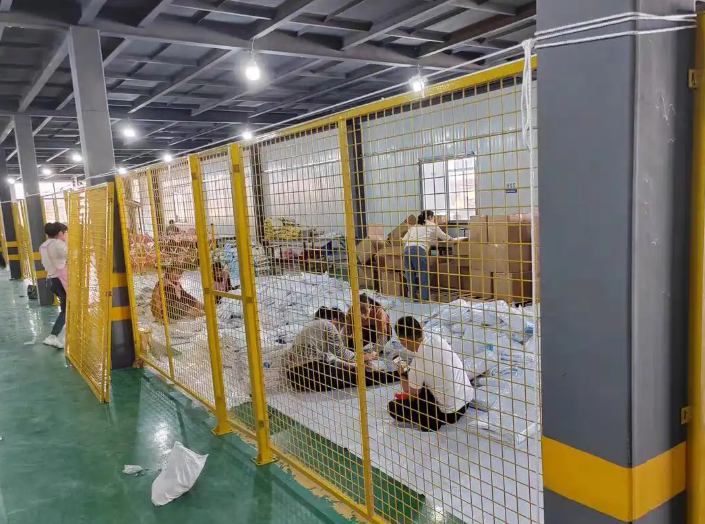 Workshop Partition Fence