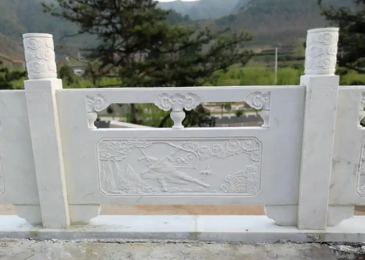 Sesame White Hollowed Carved Railing