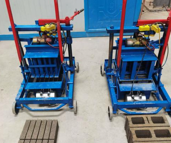 Concrete Block Making Machine