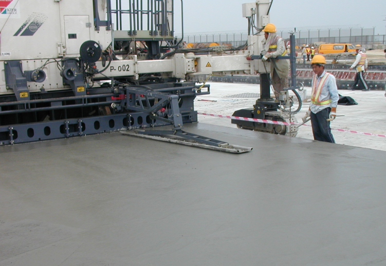 Concrete Slipform Paver