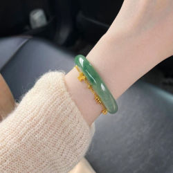 Genuine Jade Bracelet, Timeless Beauty
