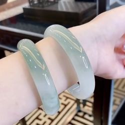 Smooth Jade Bangle, Comfort Fit