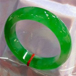 Chic <span>Jade</span> <span>Bracelet</span>, Timeless Piece