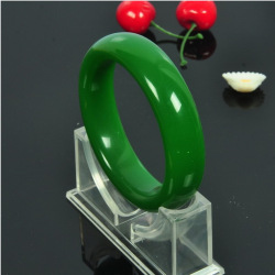 Jade Bangle, Earth’s Treasure for Your Wrist