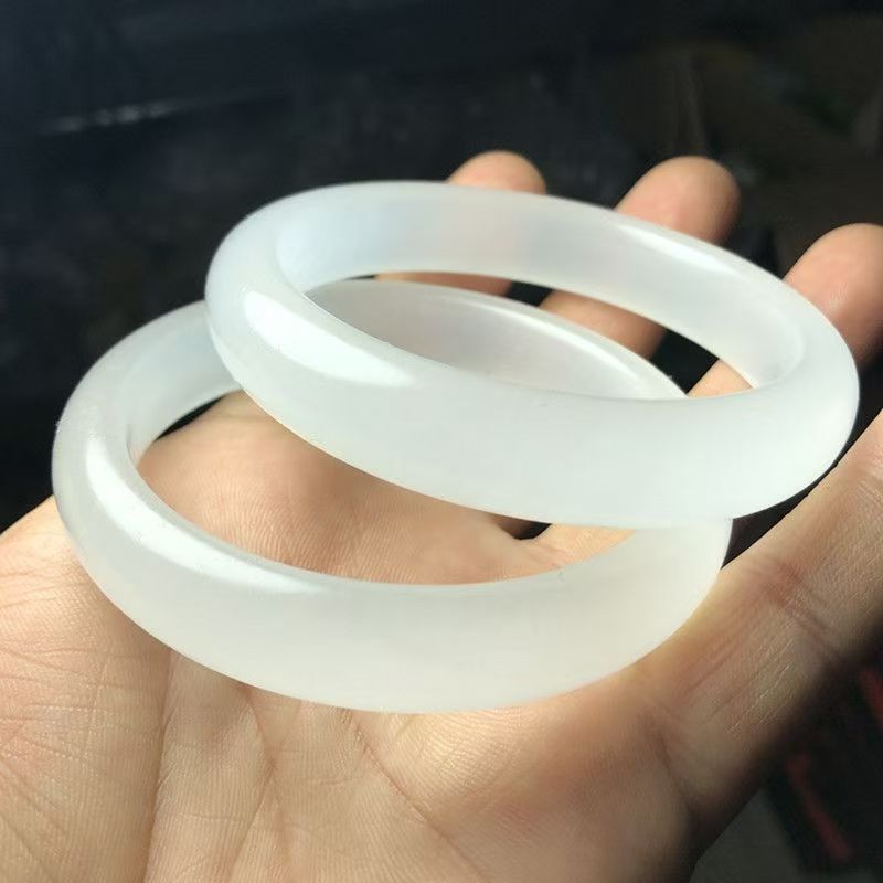 Jade Bangle, Earth’s Gentle Gift for Your Wrist