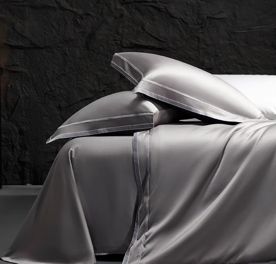 Dark Gray Modern 4-Piece Bed Linen Set
