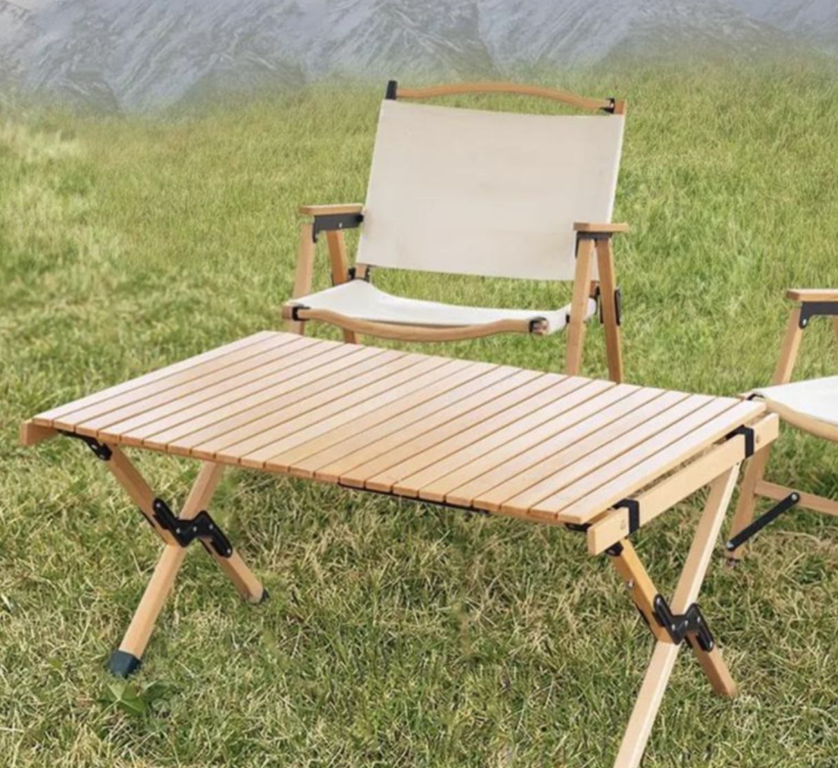 Roll-Up Camping Table