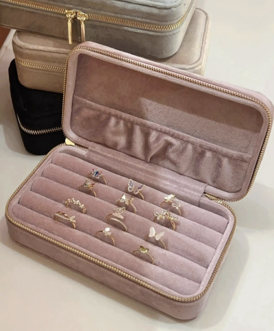 Boîte à bijoux de luxe de velours