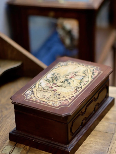 Boîte à bijoux de musique vintage