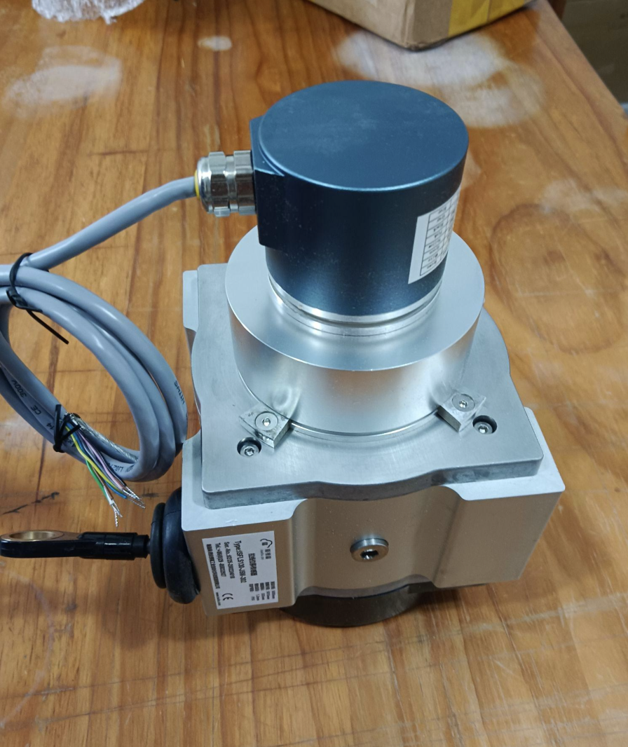 Cảm biến dịch chuyển dây kéo dài