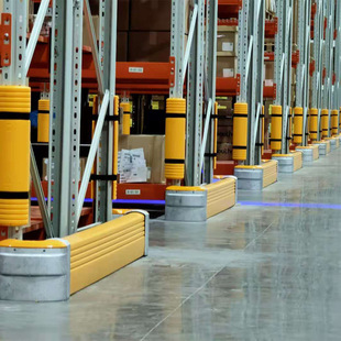 Heavy-Duty Industrial Warehouse Road Safety Corner Guard