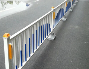 Lan can giao thông đô thị linh hoạt