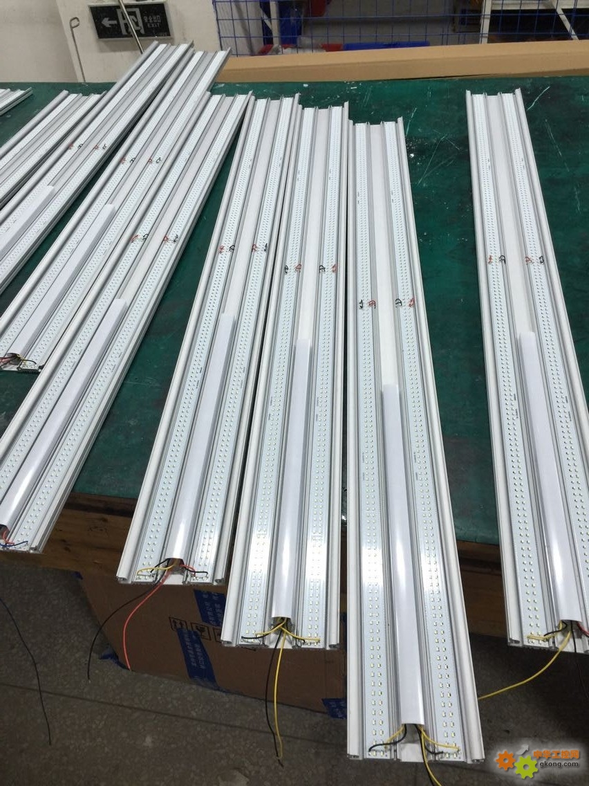 Lumière fluorescente anti-déflagrante anticorrosion de LED pour les usines chimiques