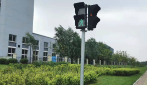 Cost-Effective Single-Arm Round Traffic Signal Pole for Rural Roads