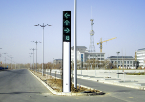 Stainless Steel Pedestrian Traffic Signal Pole