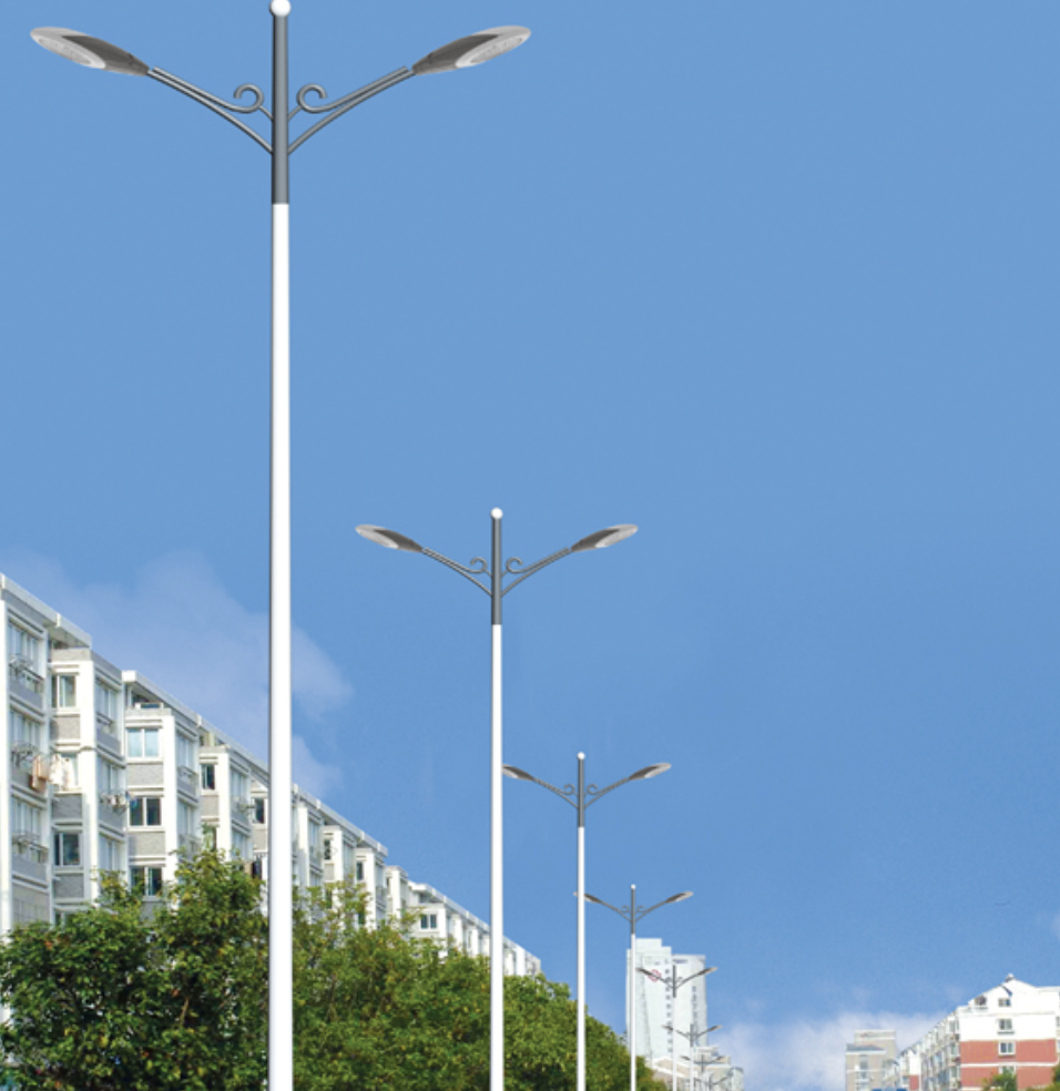 Tiang Sinyal Lalu Lintas Lengan Ganda Meruncing