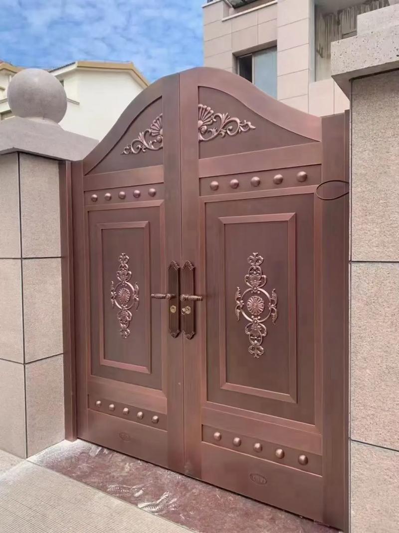 Vintage Brass Entry Door for Country Villas