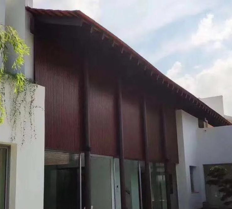 Tường màn trang trí vene nhôm hoa văn gỗ cổ xưa