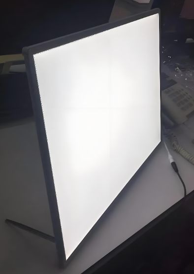 デスクトップ磁気広告LEDライトボックス