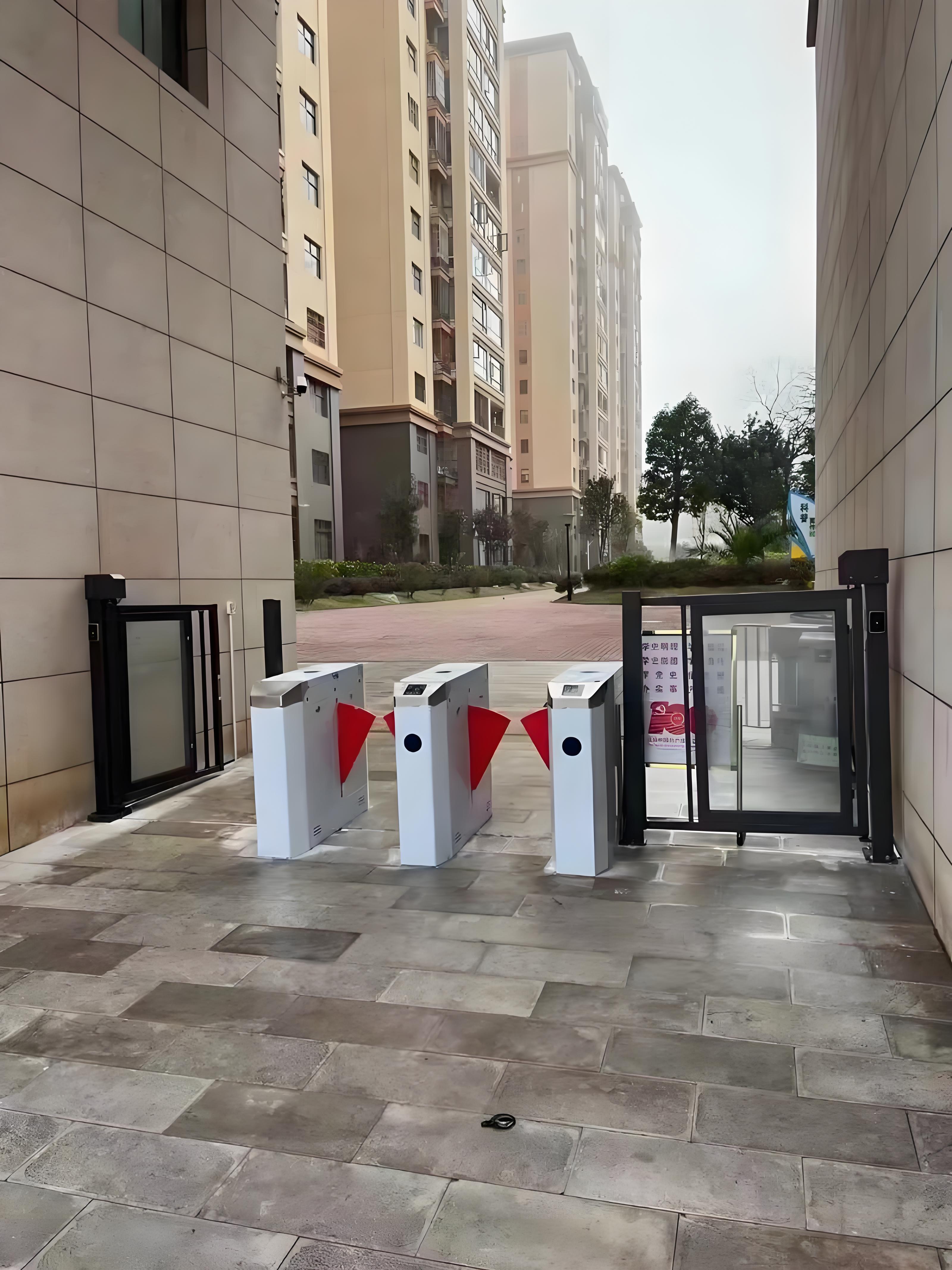 Gerbang Penghalang Flap Pejalan Kaki Biometrik