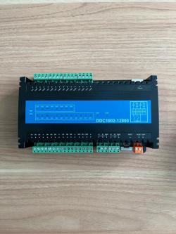 Pengontrol Sinyal Lalu Lintas Multi-<span>fase</span> Standar Urban