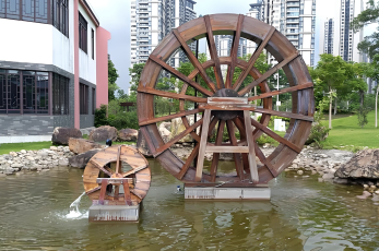Mother-and-Child Water Wheel Landscape Group for Cultural Resorts