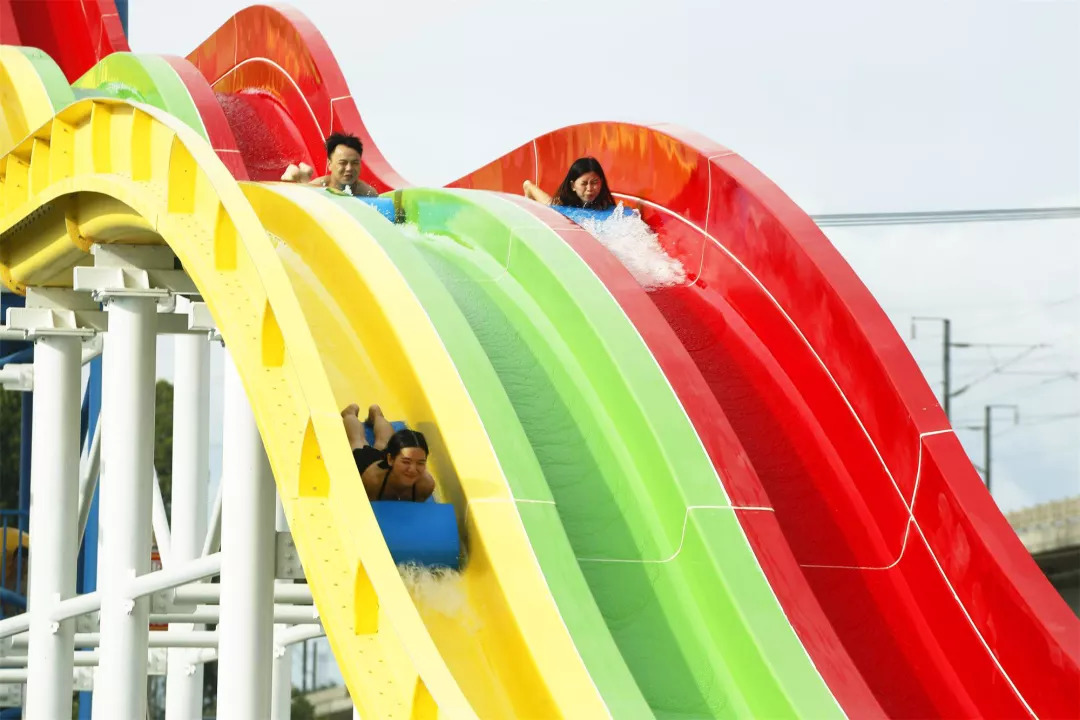 Sử dụng công viên nước Combo Slide Set