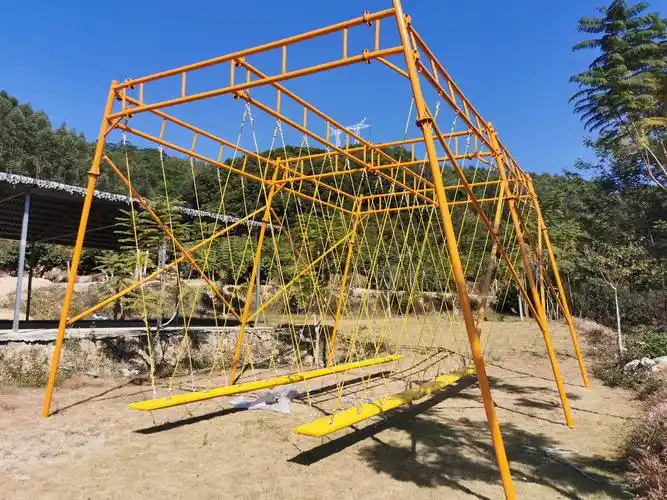 Nature-Themed Bionic Swing Cluster