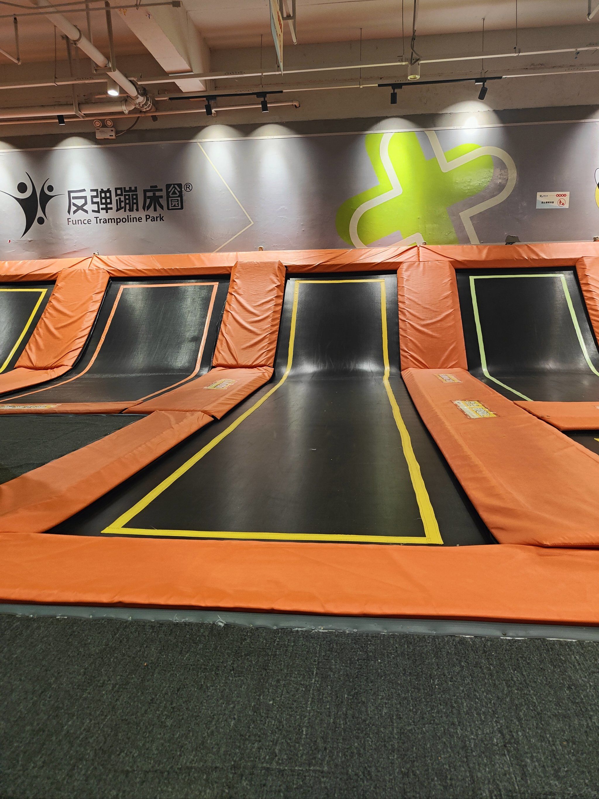 Parent-child Interactive Trampoline Maze Set