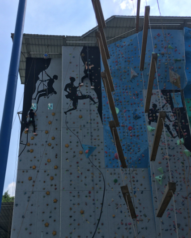 Outdoor Modular Rock Climbing Expansion Training Wall Panel