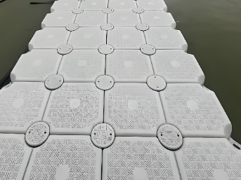 Sistem Pelatihan Platform Floating Ekspansi Berbasis Air