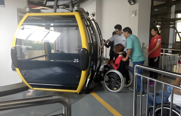 Téléphérique de basse altitude accessible conforme à l'ADA