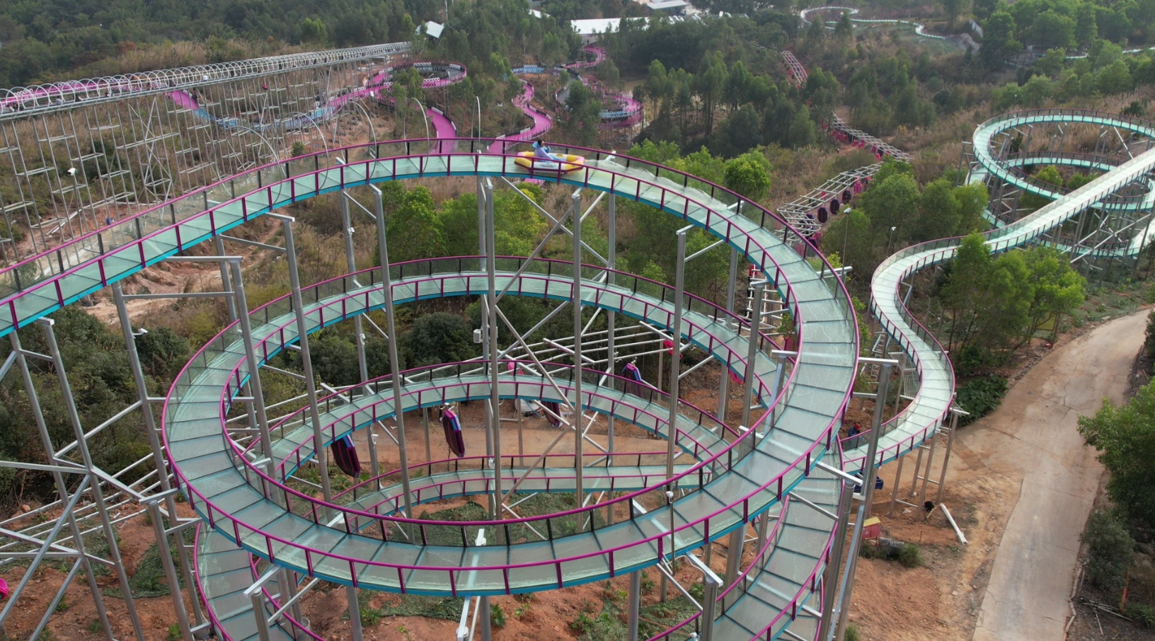 Trượt nước thủy tinh xoắn ốc độ cao (Phiên bản cực đoan)