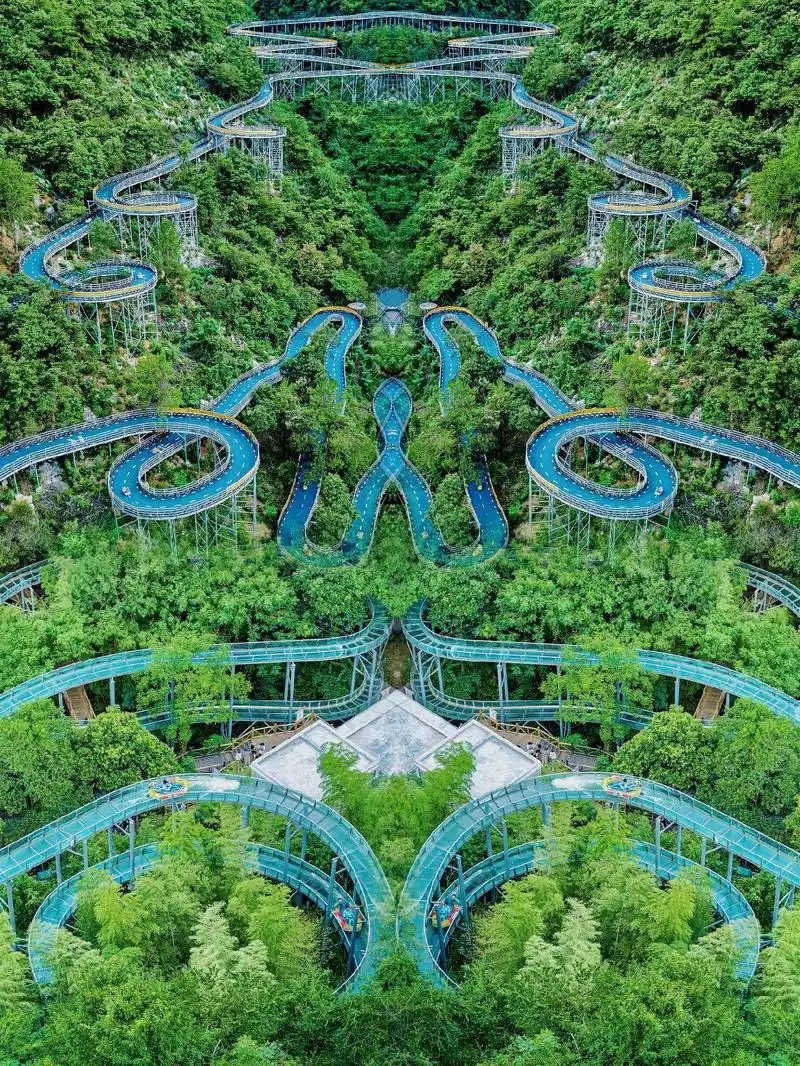 Cầu trượt nước kính sinh thái HẺM NÚI (Mô hình khu bảo tồn thiên nhiên)