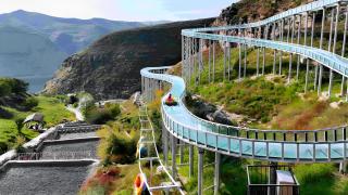 Eco-Canyon Glass Water Slide (Nature Reserve Model)