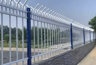 Residential Anti-Climb PVC-Coated Guardrail