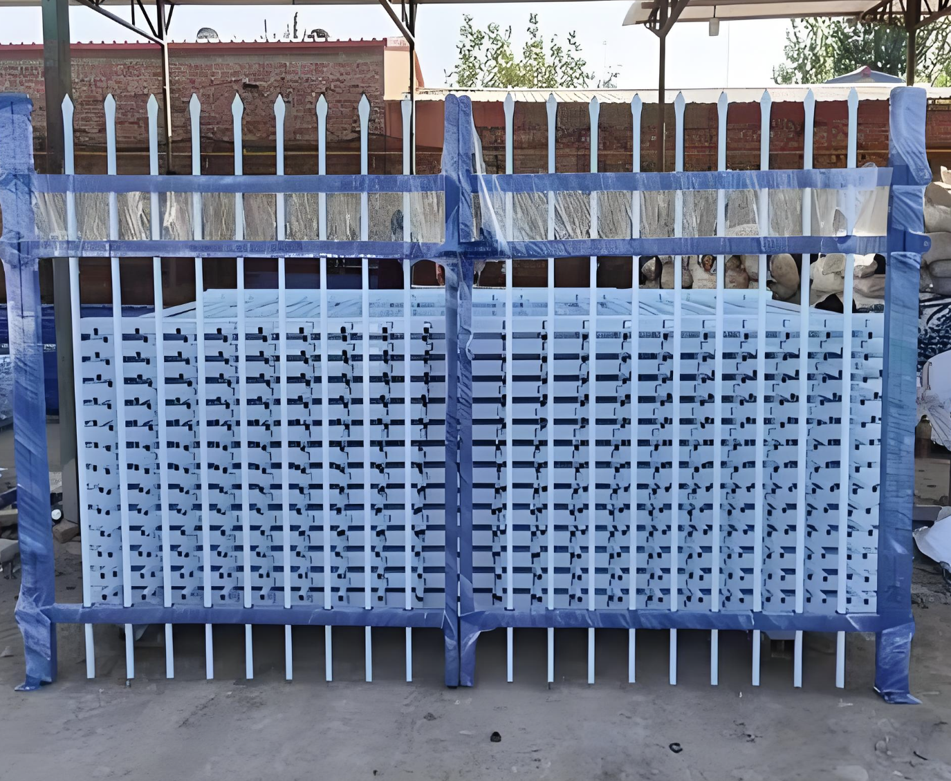 Residential Anti-Climb PVC-Coated Guardrail