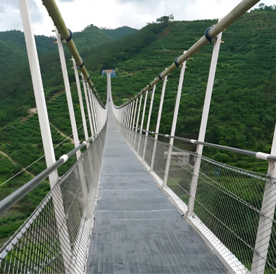 Pont suspendu d'accès rural léger