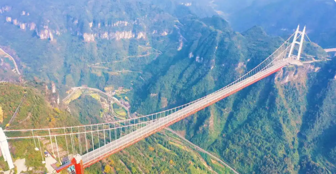 Pont suspendu spécial de Mountain Canyon
