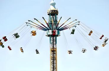 Custom Themed Flying Trapeze for Theme Parks