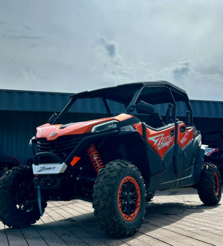 All-Terrain Gasoline-Powered Amusement Tank Vehicle