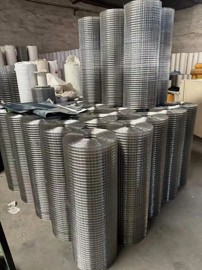 การก่อสร้างเกรด304สแตนเลสตะแกรงควบคุมทรายตาข่าย