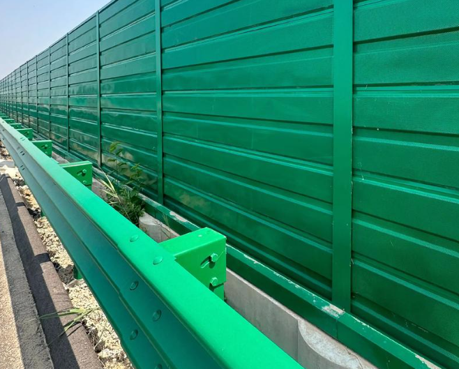 Highway Modular Acrylic Sound Barrier