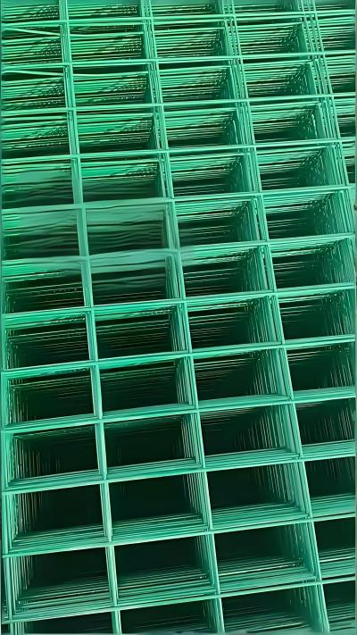 PVC-Coated Crimped Wire Mesh for Aquaculture & Fencing