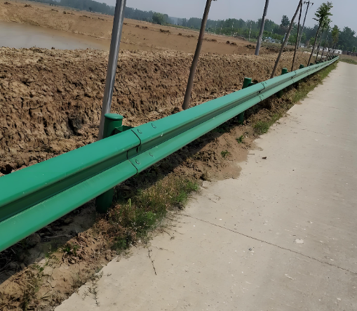 Corrosion-Resistant Coastal Corrugated Guardrail