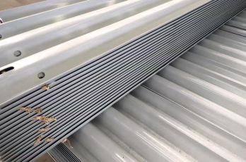 Kinh Tế nông thôn thấp-carbon thép sóng hộ Lan Tôn sóng